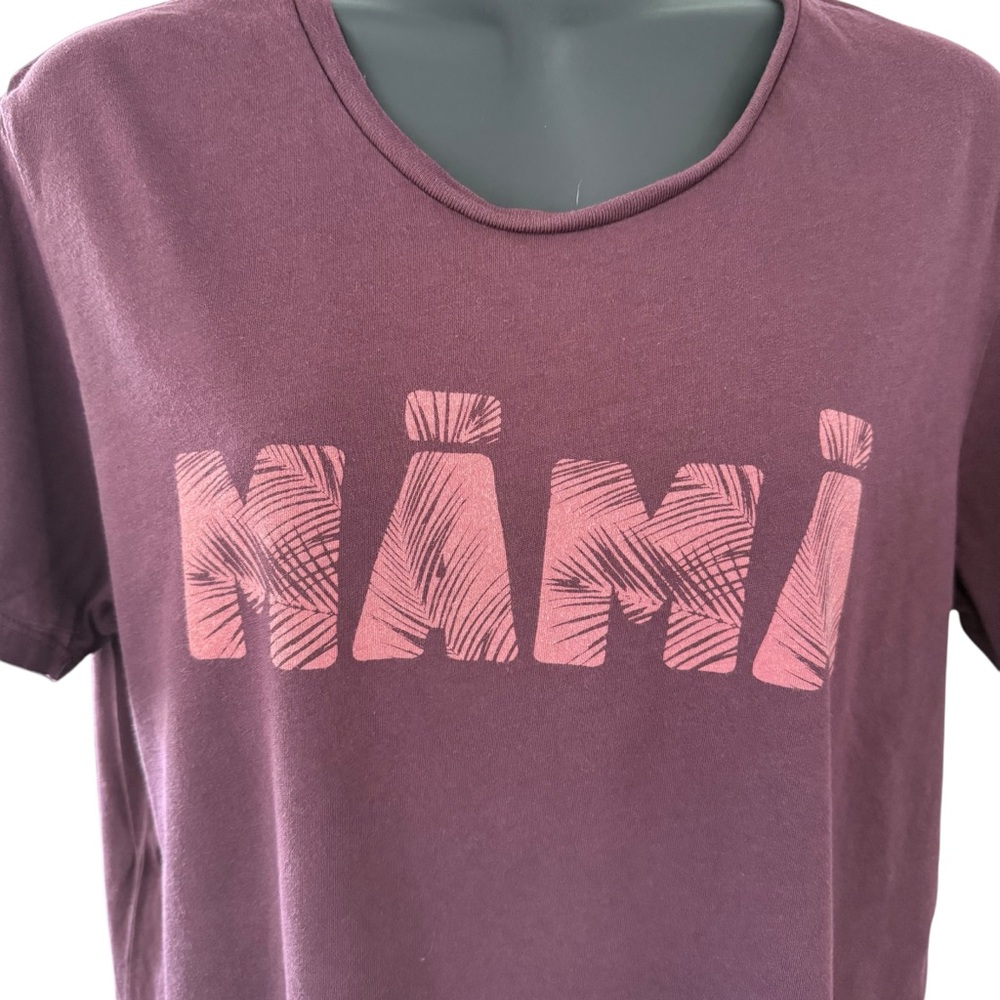 Mahina Made Mama t-shirt medium